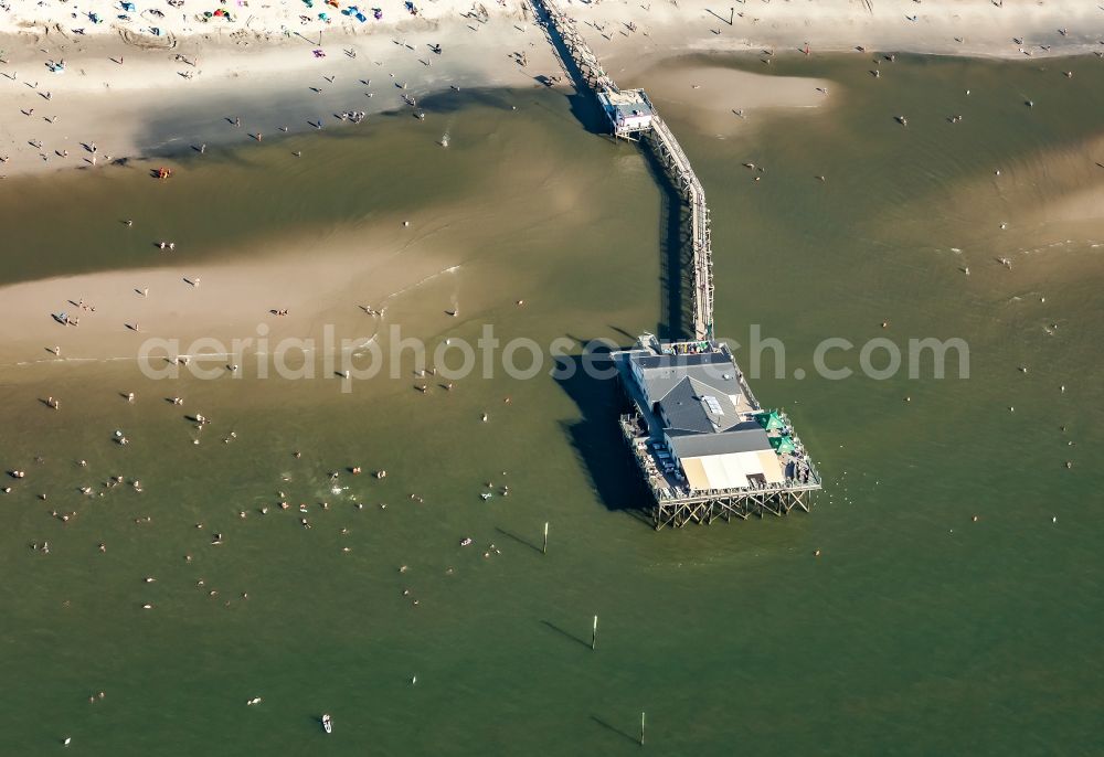 Sankt Peter-Ording from above - Tables and benches in the open-air restaurant on the North Sea coast in Sankt Peter-Ording in the state Schleswig-Holstein, Germany