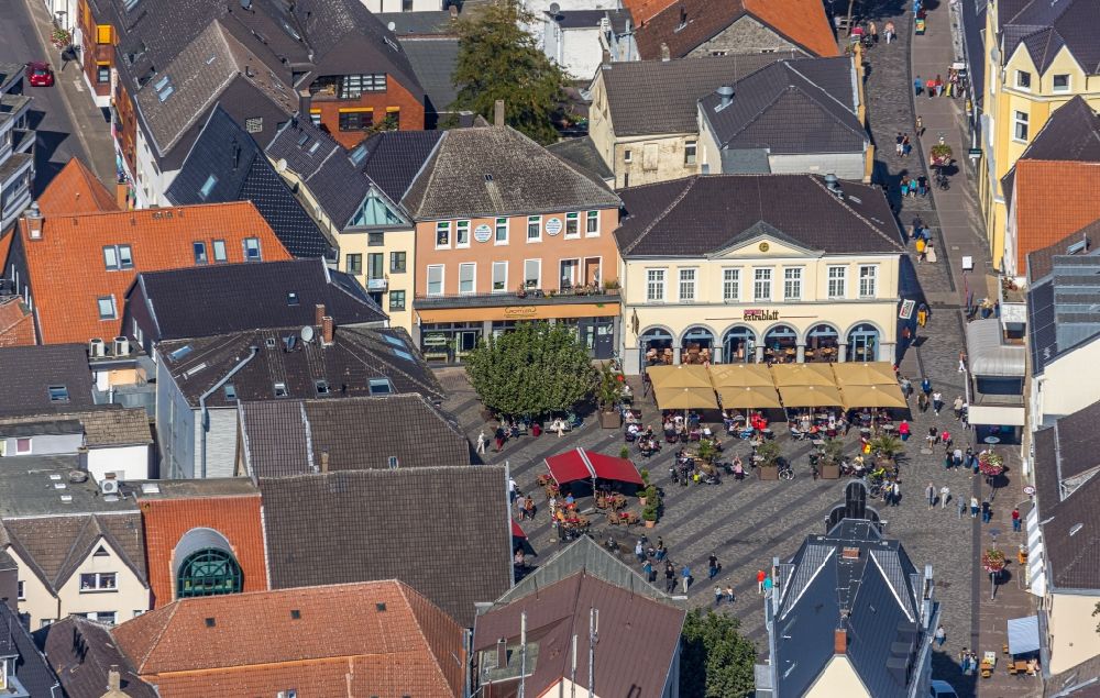 Aerial image Unna - Tables and benches of open-air restaurants on Markt in Unna in the state North Rhine-Westphalia, Germany