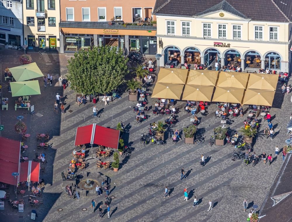 Aerial image Unna - Tables and benches of open-air restaurants on Markt in Unna in the state North Rhine-Westphalia, Germany