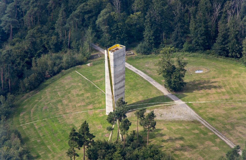Wangen from the bird's eye view: Tourist attraction and sightseeing towerat the site of sky disc of Nebra Himmelsscheibe in Wangen in the state Saxony-Anhalt, Germany