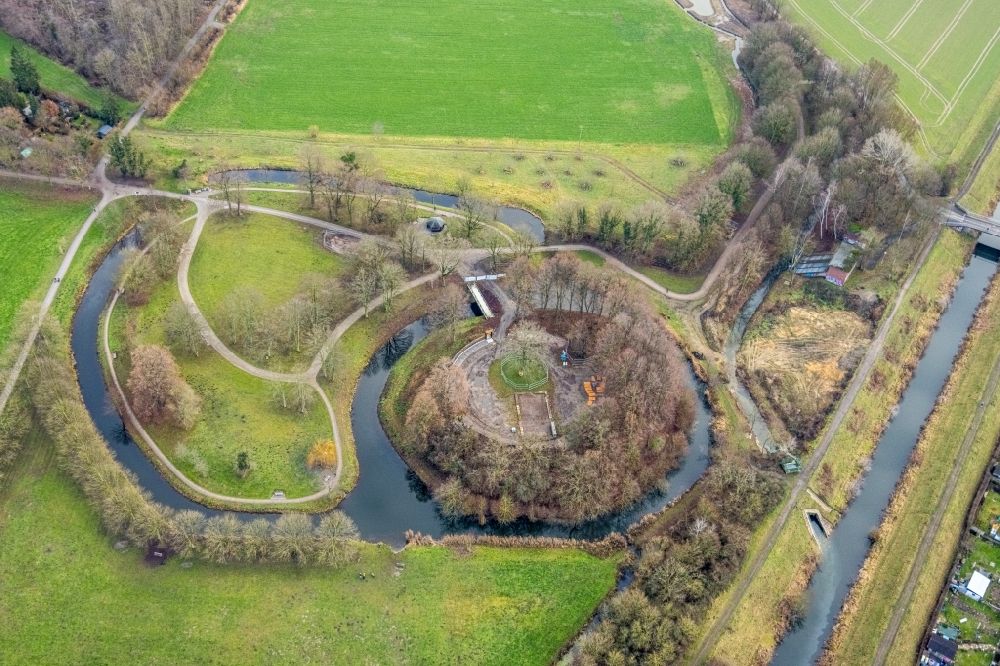 Aerial photograph Hamm - Tourist attraction and sightseeing of Burghuegel Mark at Soester Strasse in Hamm at Ruhrgebiet in the state North Rhine-Westphalia, Germany