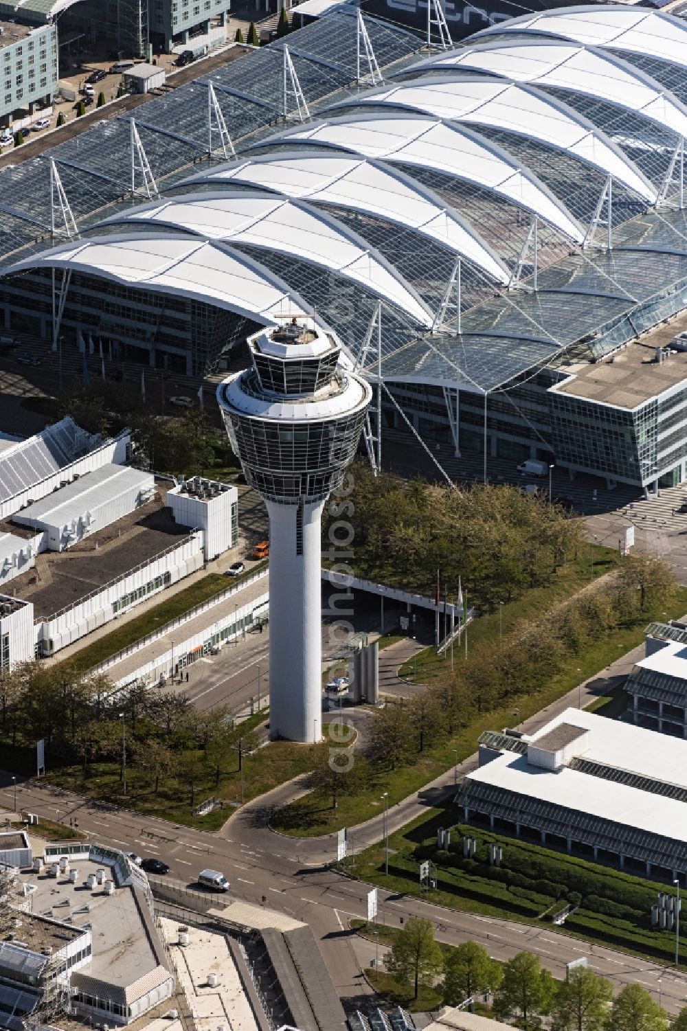 Aerial photograph München-Flughafen - Tower of the airport in Muenchen-Flughafen in the state Bavaria, Germany