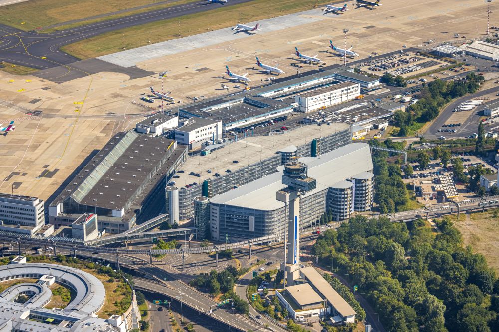 Aerial photograph Düsseldorf - The air traffic control tower of Dusseldorf International Airport in the state of North Rhine-Westphalia