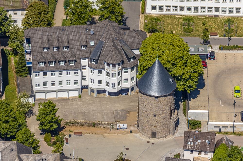 Attendorn from above - Tower building of the Bieketurm Am Seewerngraben the rest of the former historic city walls in Attendorn in the state North Rhine-Westphalia, Germany