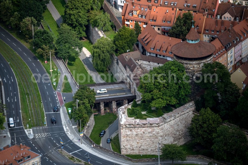 Aerial photograph Nürnberg - Tower building Neutorturm on Neutorbastion on the rest of the former historic city walls in the district Altstadt in Nuremberg in the state Bavaria, Germany