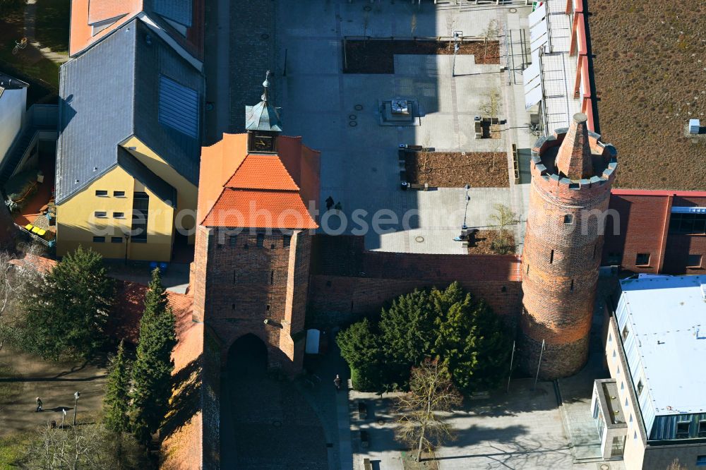 Bernau from above - Tower building Steintor the rest of the former historic city walls on street Hussitenstrasse in Bernau in the state Brandenburg, Germany