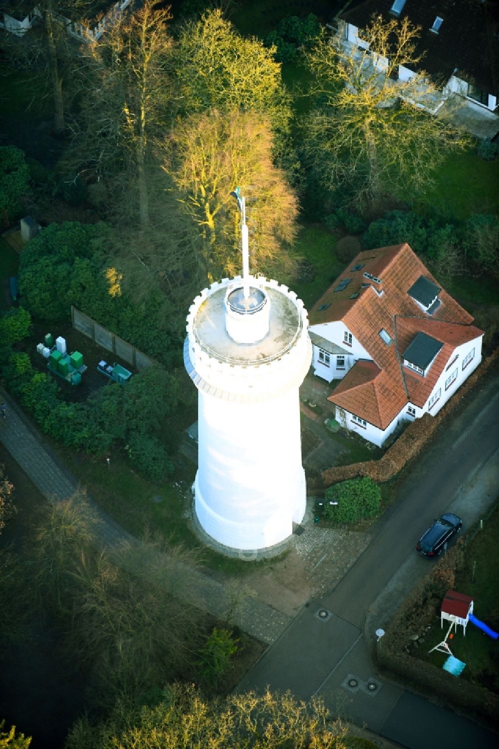 Aumühle from the bird's eye view: Tower building of the Bismarck tower - observation tower in Aumuehle in the state Schleswig-Holstein, Germany