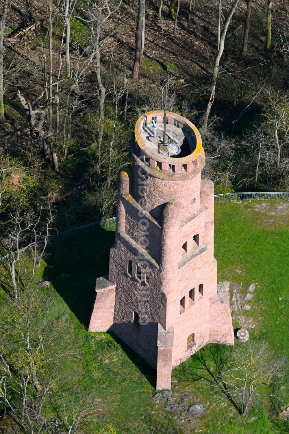 Aerial photograph Wettin - Tower building of the Bismarck tower - observation tower on street Koennernsche Strasse in Wettin in the state Saxony-Anhalt, Germany