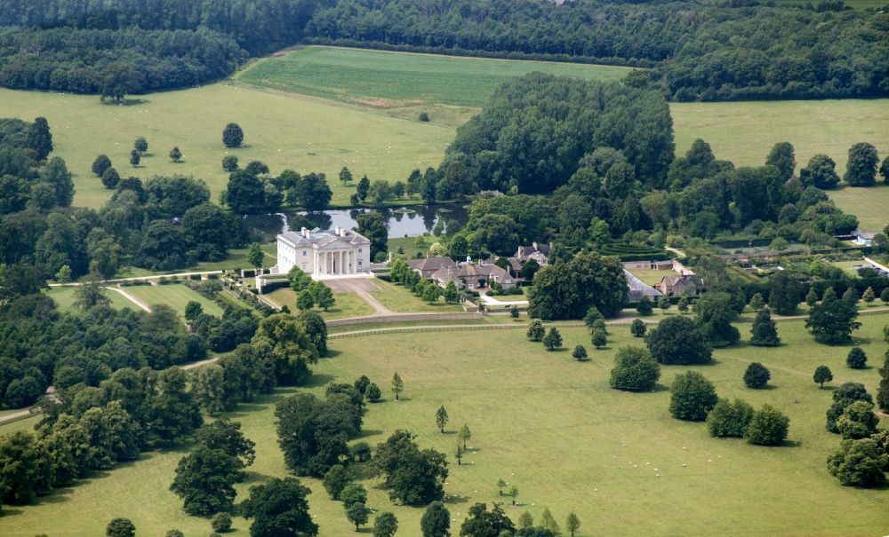 Tusmore from above - Tusmore property with Park and manor house in Oxfordshire, England