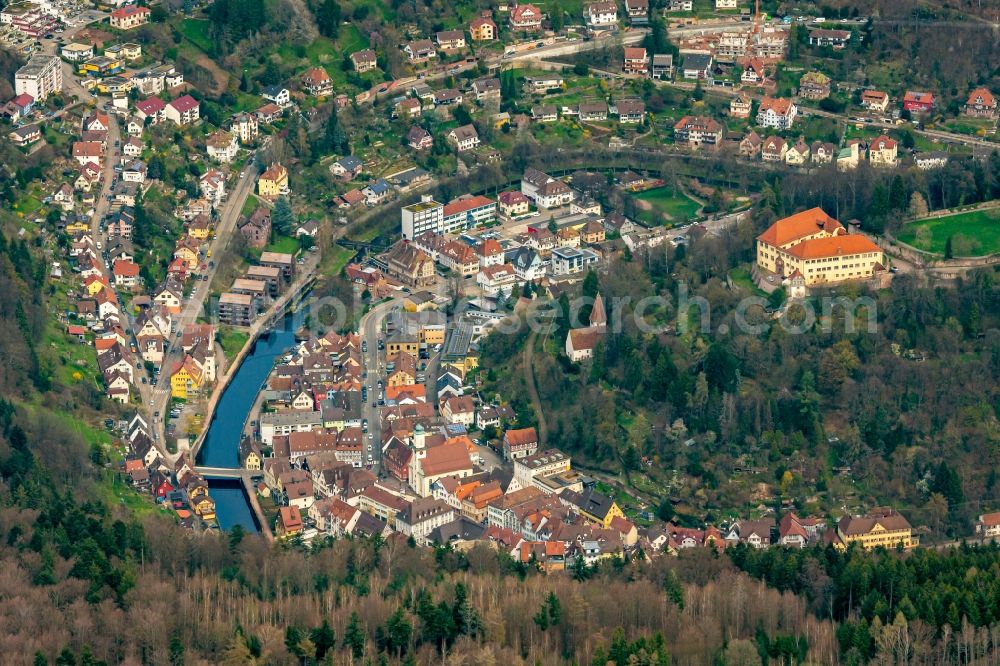 Neuenbürg from above - Curved loop of the riparian zones on the course of the river of Altstadt in Neuenbuerg in the state Baden-Wurttemberg, Germany