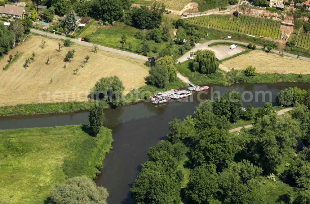 Naumburg (Saale) from the bird's eye view: Riparian areas along the river mouth between the Saale and the Unstrut in the district Grossjena in Naumburg (Saale) in the state Saxony-Anhalt, Germany