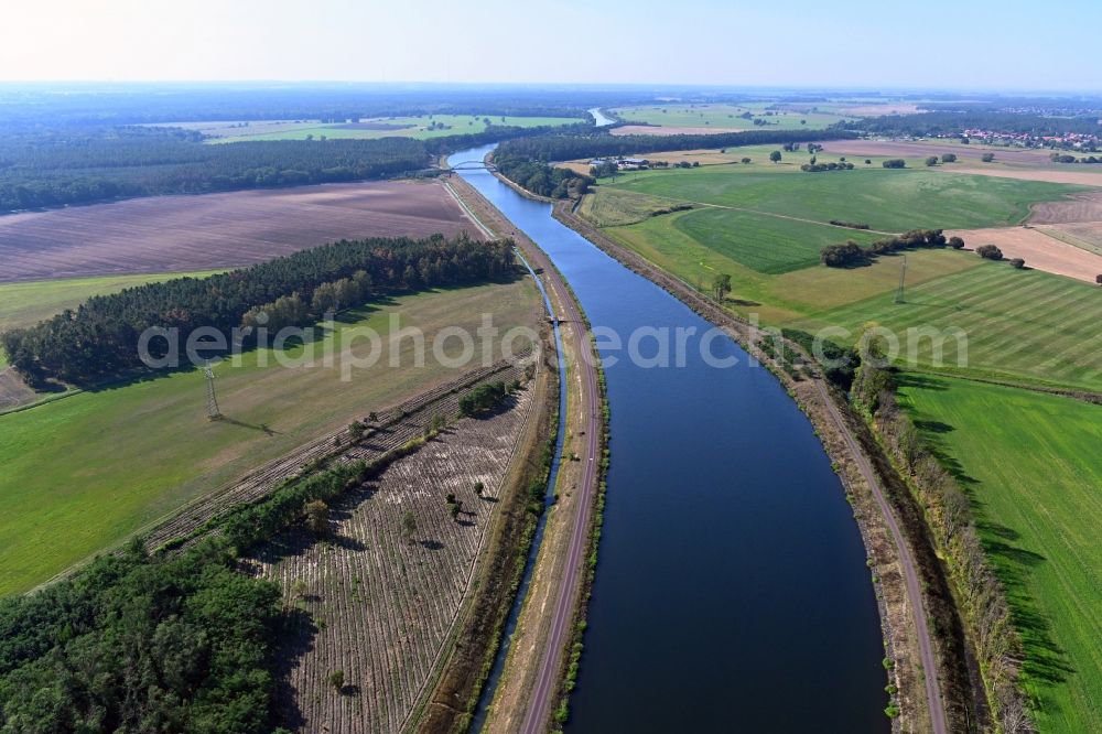 Ihleburg from the bird's eye view: Riparian zones on the course of the river Elbe-Havel-Kanal in Ihleburg in the state Saxony-Anhalt, Germany