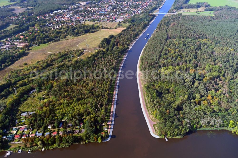 Aerial photograph Kirchmöser - Riparian zones on the course of the river of Elbe-Havel-Kanal in Kirchmoeser in the state Brandenburg, Germany