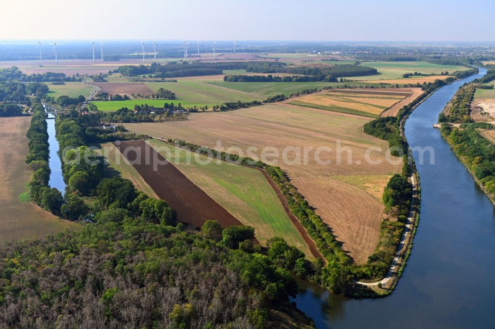 Aerial photograph Seedorf - Riparian zones on the course of the river of Elbe-Havel-Kanal in Seedorf in the state Saxony-Anhalt, Germany