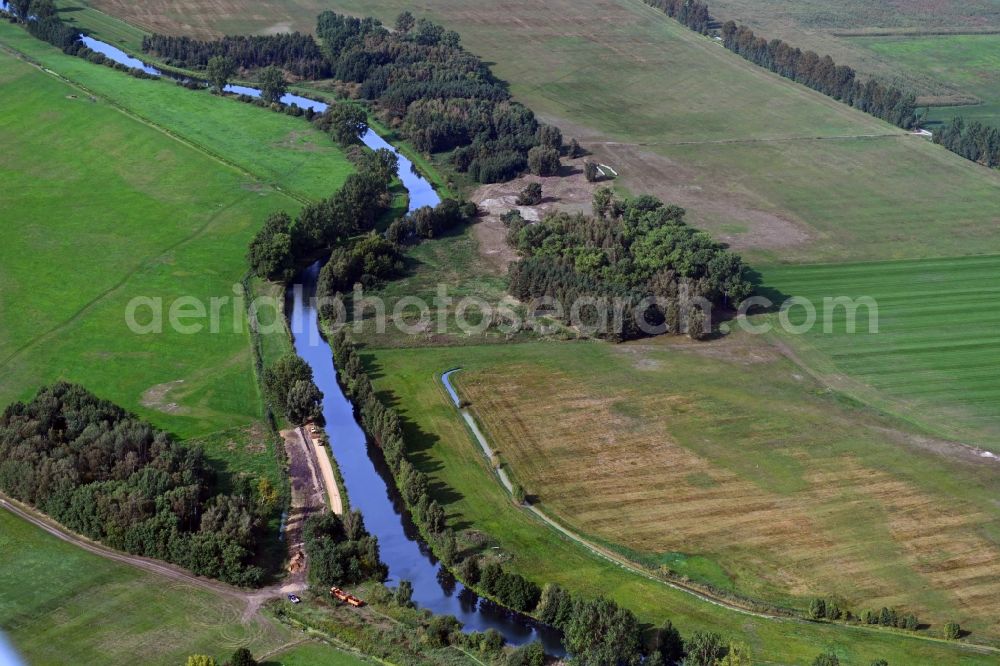 Garwitz from the bird's eye view: Riparian zones on the course of the river of Elde in Garwitz in the state Mecklenburg - Western Pomerania, Germany