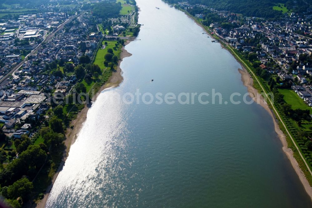 Aerial image Bad Hönningen - Riparian zones on the course of the river of the Rhine river in Bad Hoenningen in the state Rhineland-Palatinate, Germany