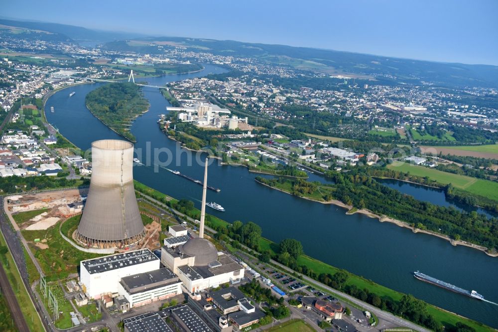 Aerial photograph Urmitz-Bahnhof - Riparian zones on the course of the river of the Rhine river in Urmitz-Bahnhof in the state Rhineland-Palatinate, Germany