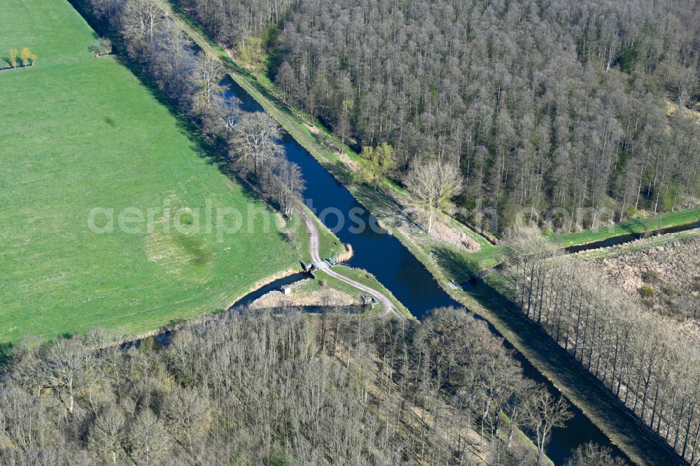 Paarsch from the bird's eye view: Riparian zones on the course of the river of Wehrarm of Alte Elde in Paarsch in the state Mecklenburg - Western Pomerania, Germany