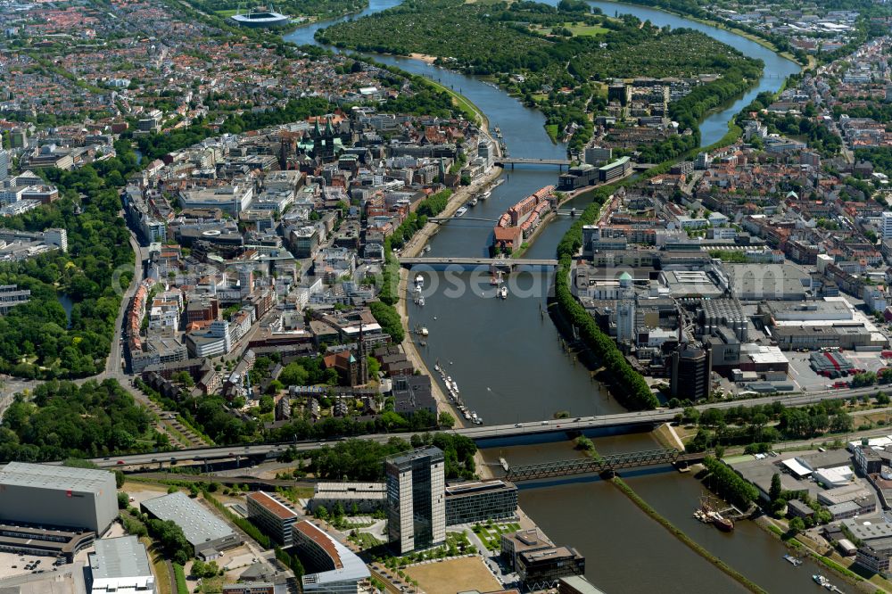Aerial image Bremen - Riparian zones on the course of the river of the Weser river on street Stephanibruecke in Bremen, Germany