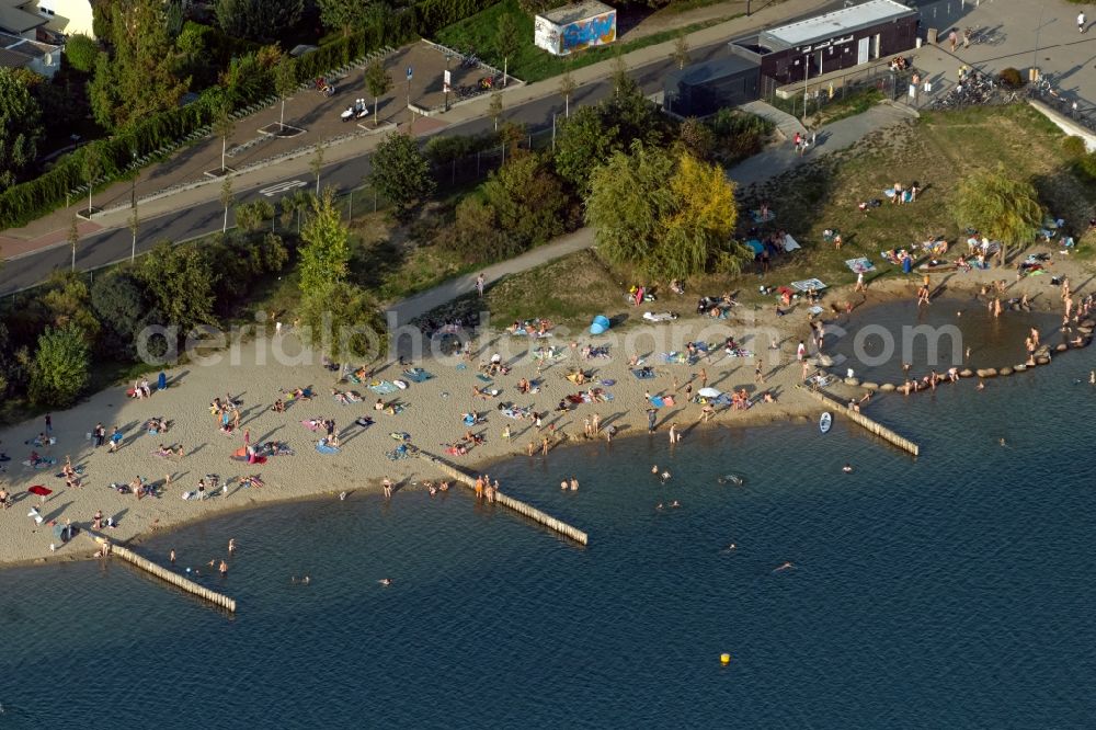 Aerial image Markkleeberg - Beach areas on the on Markkleberger See in Markkleeberg in the state Saxony, Germany