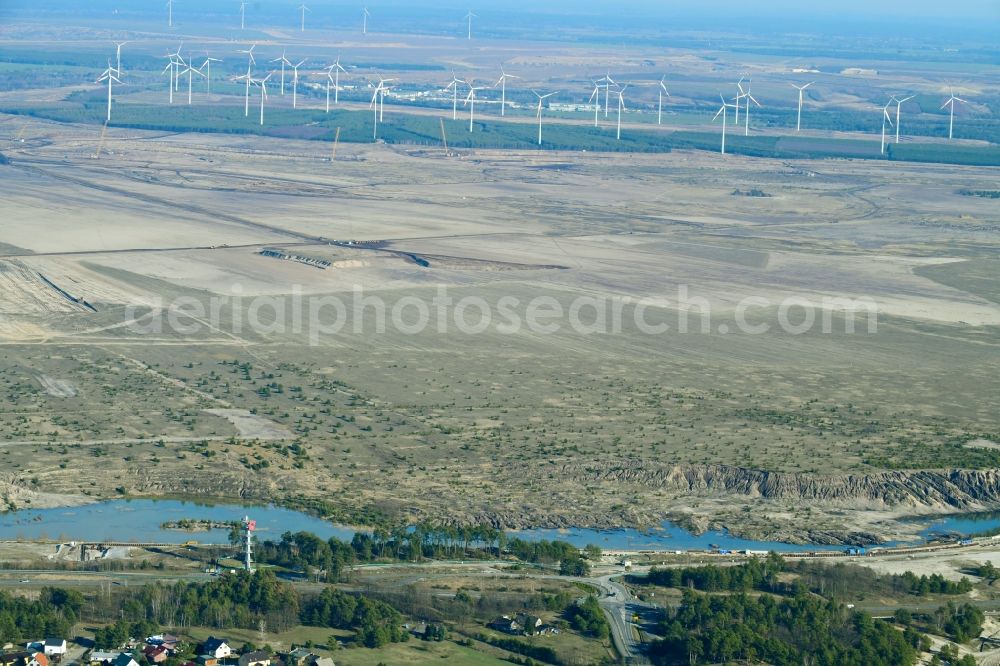 Aerial image Cottbus - Shore areas of flooded former lignite opencast mine and renaturation lake Baltic Sea in the district Merzdorf in Cottbus in the state Brandenburg, Germany