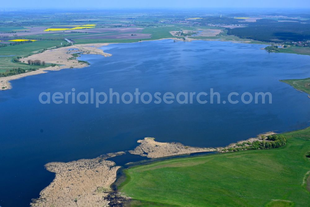 Havelaue from above - Riparian areas on the lake area of Guelper See in Havelaue in the state Brandenburg, Germany