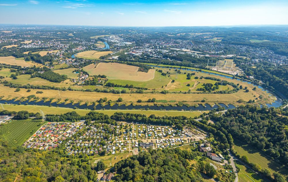 Aerial image Hattingen - Curved loop of the riparian zones on the course of the river Ruhr in Hattingen in the state North Rhine-Westphalia, Germany