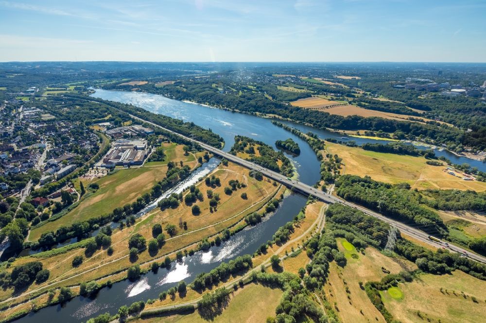 Herbede from the bird's eye view: Curved loop of the riparian zones on the course of the river Ruhr in Herbede in the state North Rhine-Westphalia, Germany