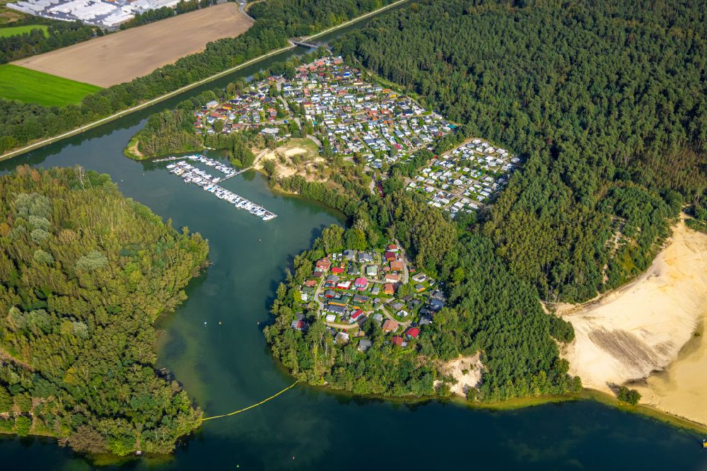 Haltern am See from above - Sandy beach areas of the quarry pond Flaesheim also called Silbersee on street Flaesheimer Strasse in Haltern am See at Ruhrgebiet in the state North Rhine-Westphalia, Germany