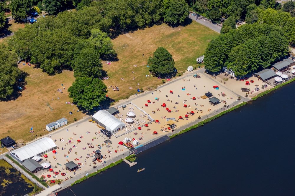 Aerial image Essen - Sandy beach areas on the the Ruhr in the district Bredeney in Essen in the state North Rhine-Westphalia, Germany
