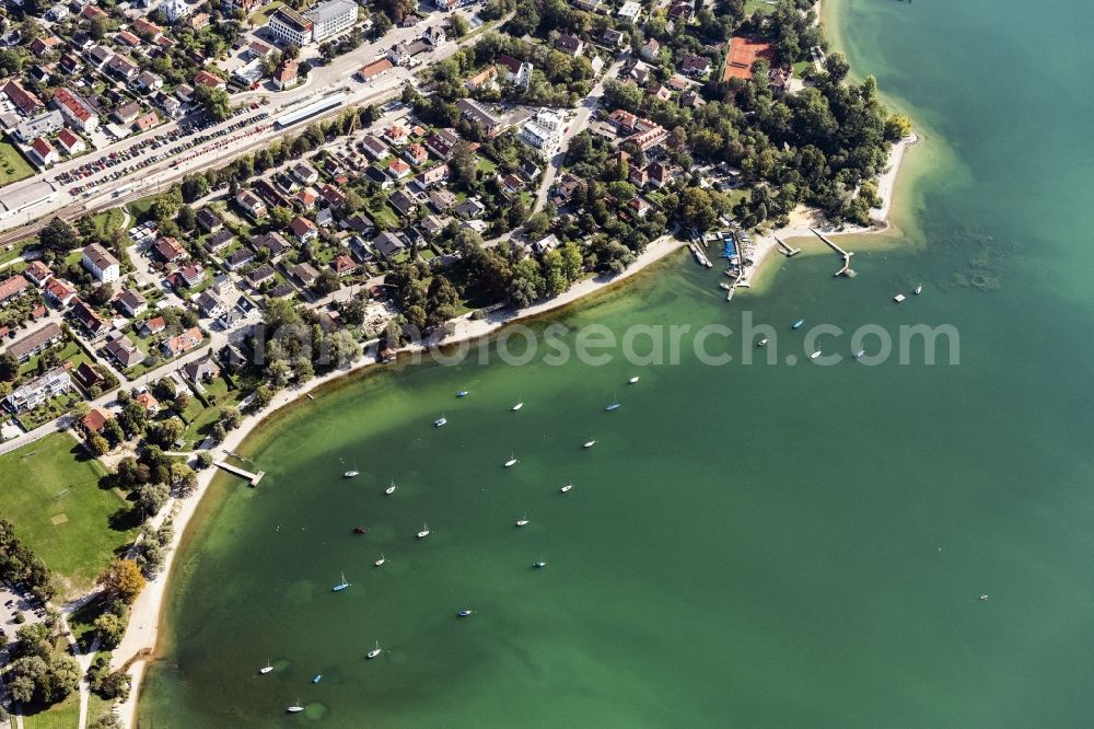 Herrsching am Ammersee from above - Riparian areas on the lake area of Ammersee in Herrsching am Ammersee in the state Bavaria, Germany