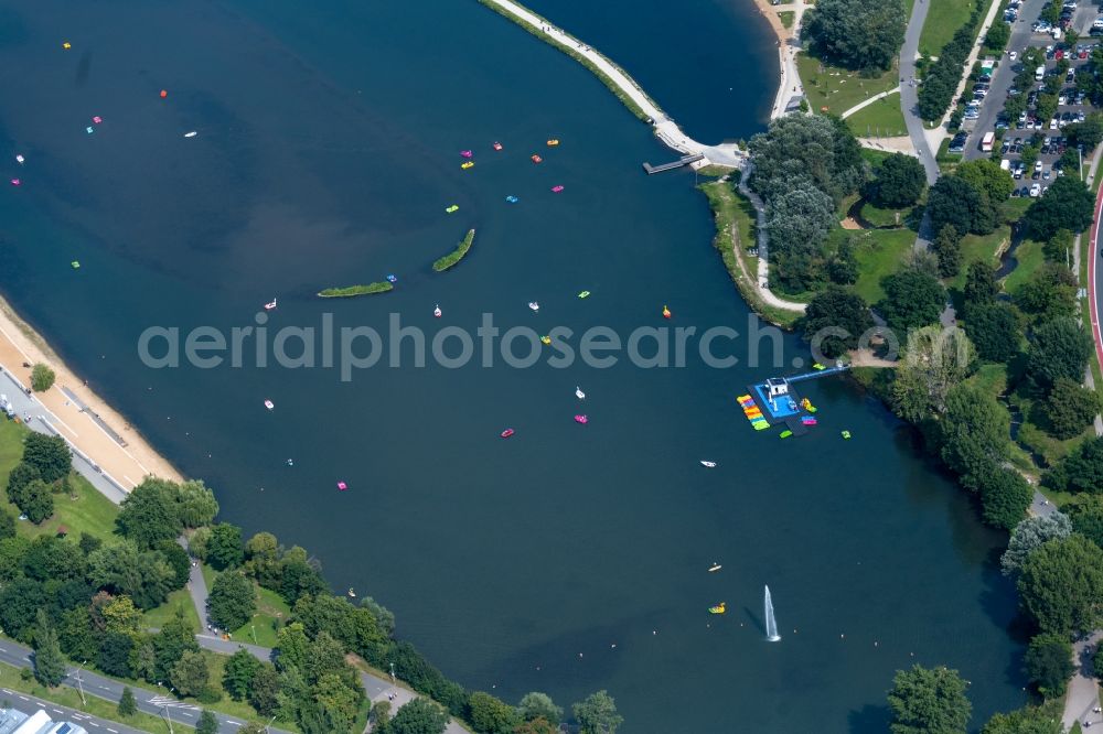 Nürnberg from the bird's eye view: Riparian areas Boat rental on the lake area of Woehrder See in the district Veilhof in Nuremberg in the state Bavaria, Germany