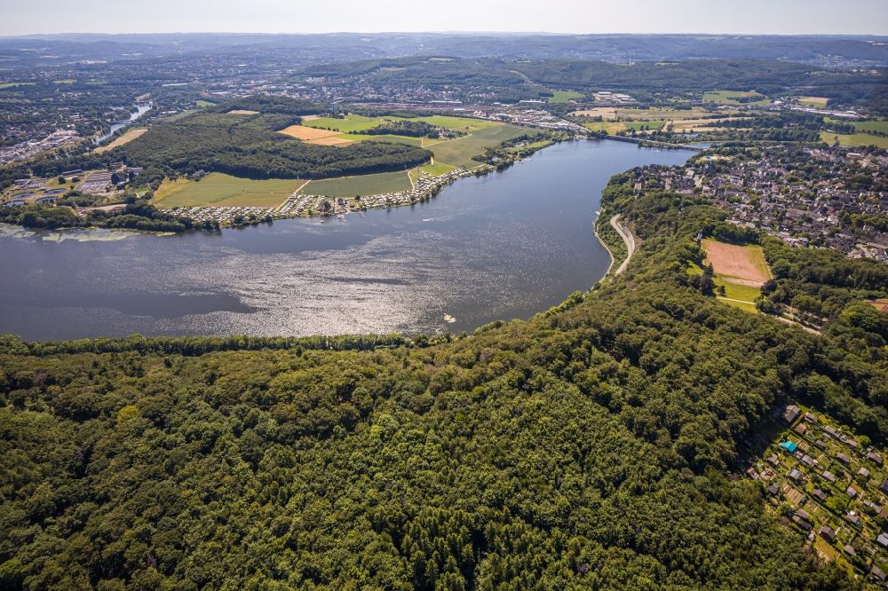 Aerial image Hagen - Riparian areas on the lake area of Harkortsee in Hagen in the state North Rhine-Westphalia, Germany