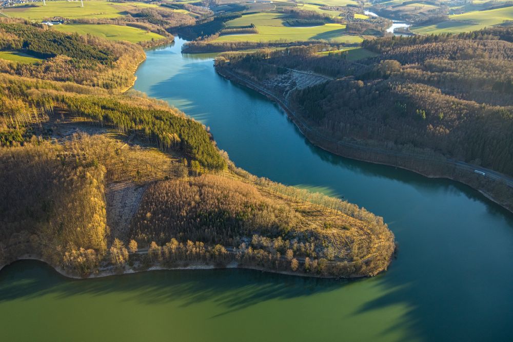 Meschede from above - Riparian areas on the lake area of Hennesee in Meschede in the state North Rhine-Westphalia