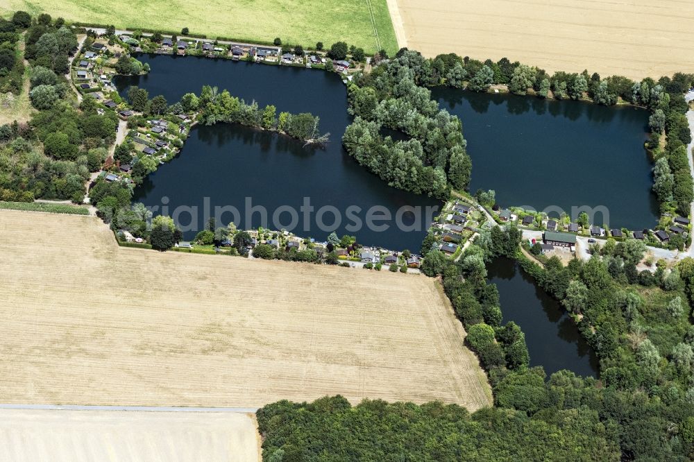 Krefeld from above - Riparian areas on the lake area of Hohenforster See in Krefeld in the state North Rhine-Westphalia, Germany