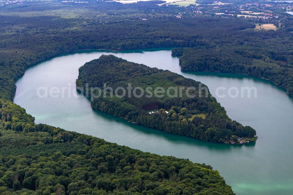 Wandlitz from the bird's eye view: Riparian areas on the lake area of Liepnitzsee in a forest area in Wandlitz in the state Brandenburg, Germany