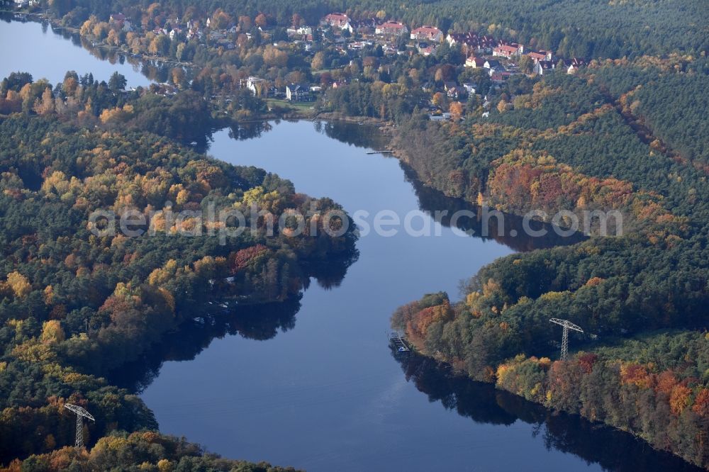 Aerial photograph Kagel-Finkenstein - Riparian areas on the lake area of Moellensee in Gruenheide (Mark) in the state Brandenburg