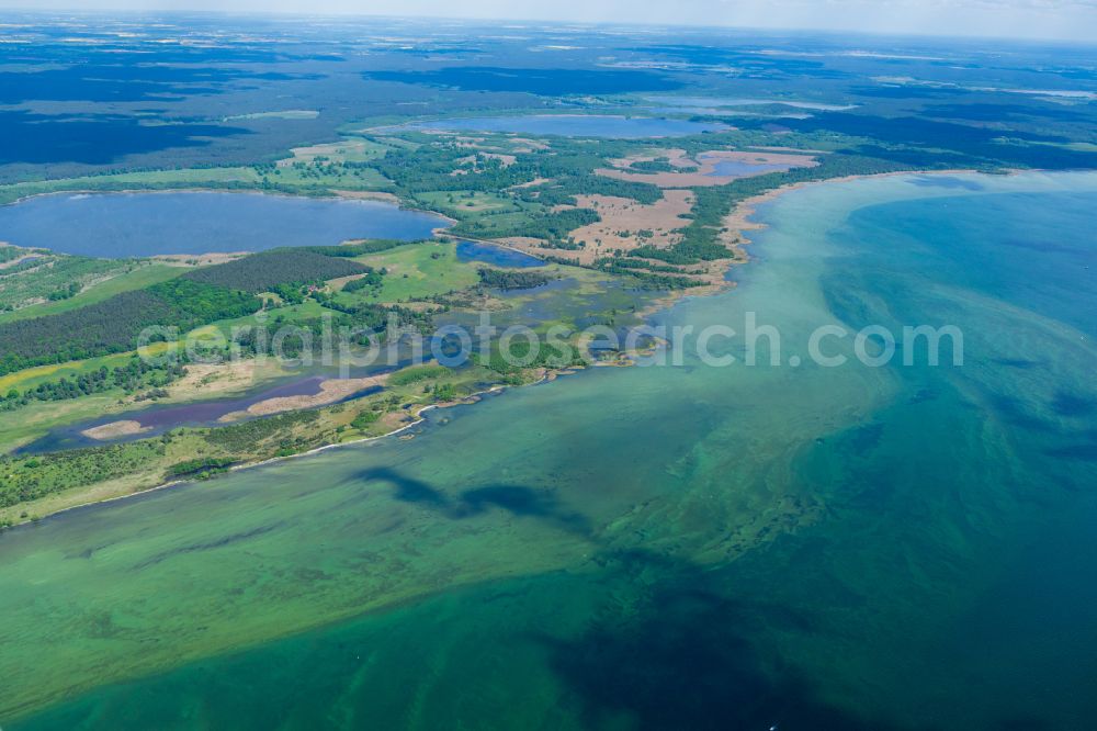 Aerial image Varchentin - Riparian areas on the lake area of Mueritz in Varchentin in the state Mecklenburg - Western Pomerania, Germany