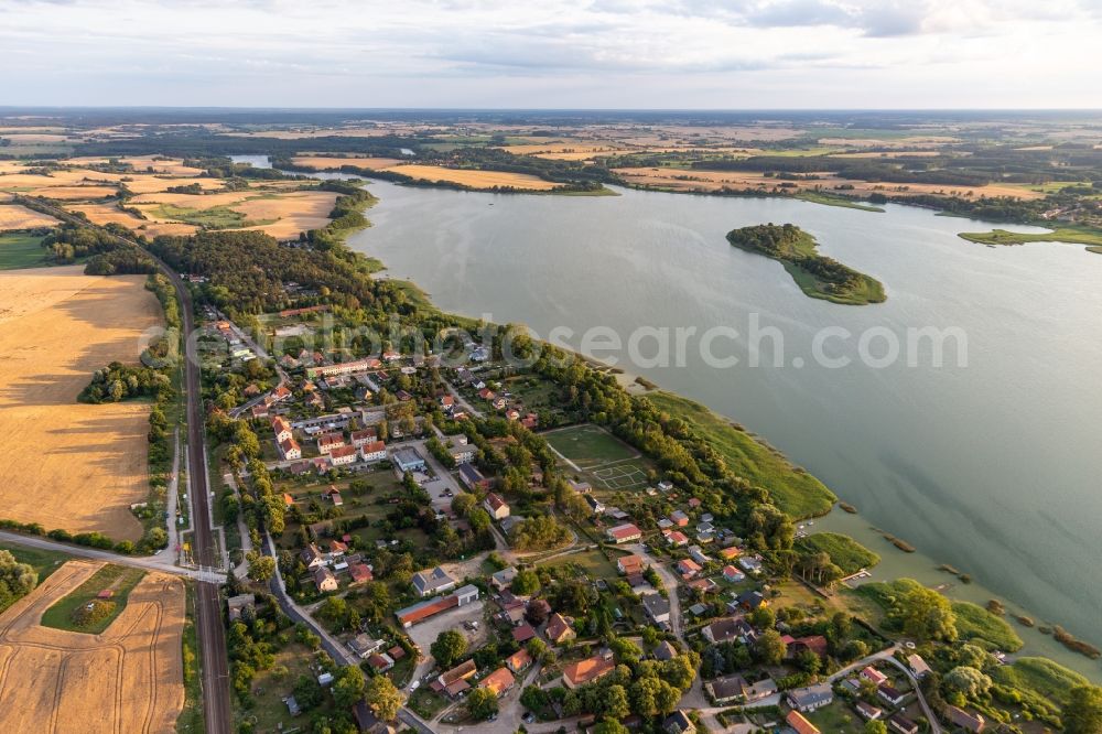 Aerial photograph Warnitz - Riparian areas on the lake area of Oberuckersee in Warnitz in the state Brandenburg, Germany