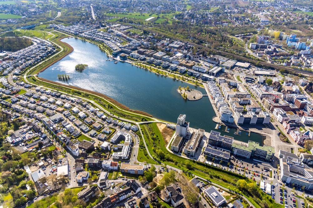Dortmund from the bird's eye view: Riparian areas on the lake area of Phoenix See in the district Hoerde in Dortmund at Ruhrgebiet in the state North Rhine-Westphalia, Germany