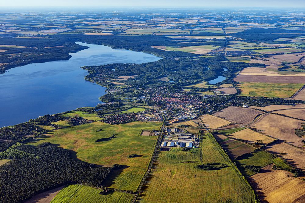 Aerial photograph Plau am See - Riparian areas on the lake area of Plauer See in Plau am See in the state Mecklenburg - Western Pomerania