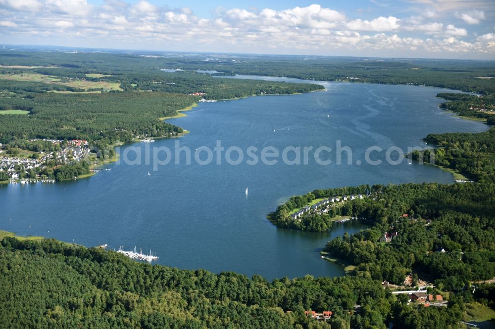 Aerial image Wendisch Rietz - Riparian areas on the lake area of Scharmuetzelsee in Wendisch Rietz in the state Brandenburg