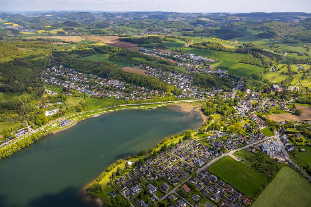 Aerial photograph Amecke - Riparian areas on the lake area of Sorpe in Amecke at Sauerland in the state North Rhine-Westphalia, Germany