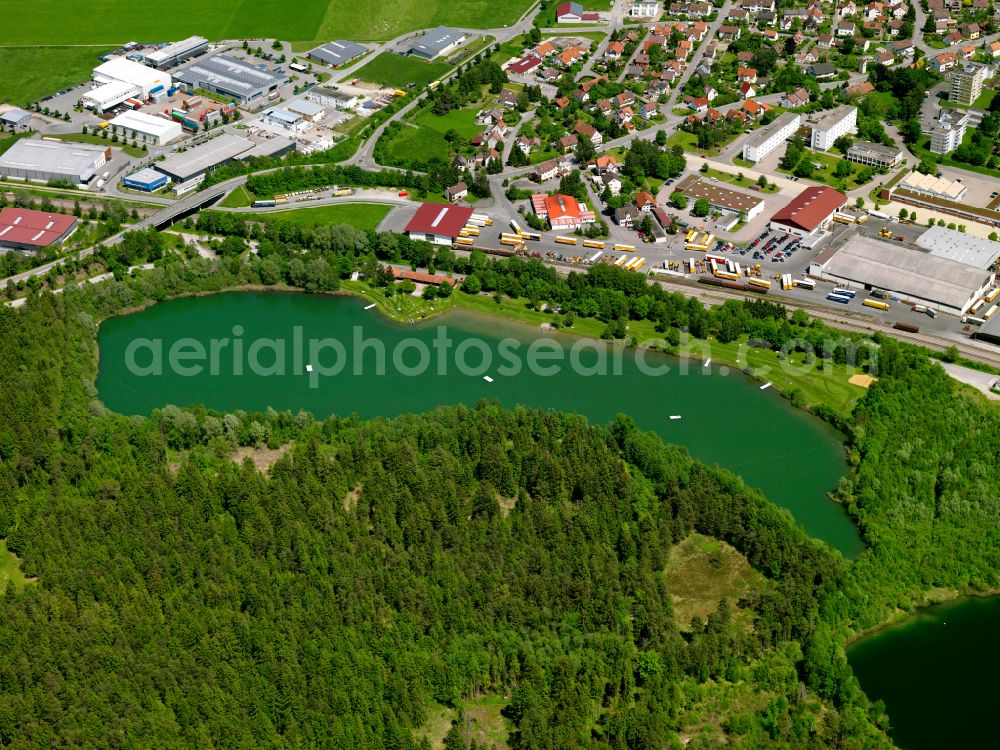 Aerial image Ummendorf - Riparian areas on the lake area of in Ummendorf in the state Baden-Wuerttemberg, Germany