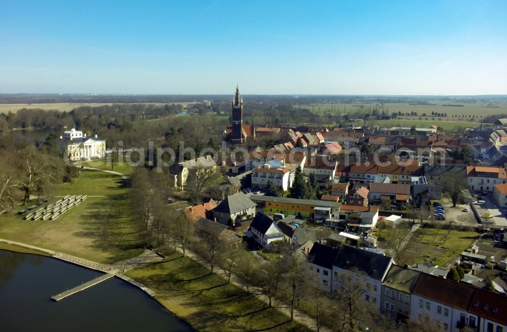 Aerial image Wörlitz - Shore areas and walkways on Woerlitzer lake in the park in Woerlitz in Saxony-Anhalt