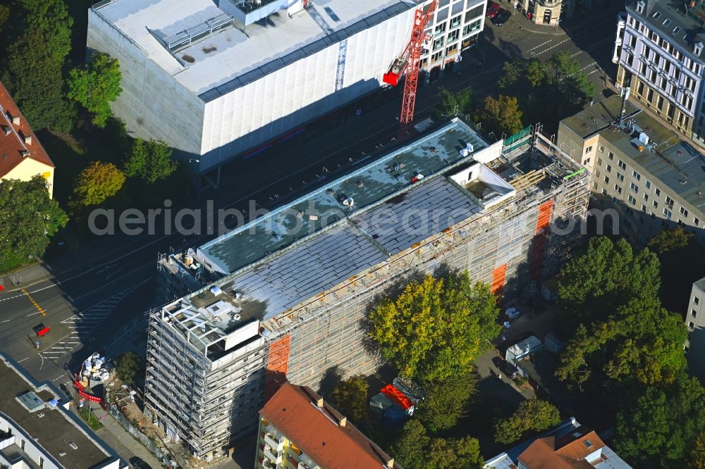Aerial photograph Leipzig - Construction site for reconstruction and modernization and renovation of an office and commercial building on Kaethe-Kollwitz-Strasse in Leipzig in the state Saxony, Germany