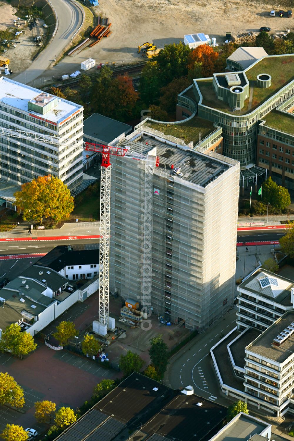 Hamburg from the bird's eye view: Construction site for the conversion and modernization and renovation of an office and commercial building - high-rise on Pappelallee in the district Eilbek in Hamburg, Germany