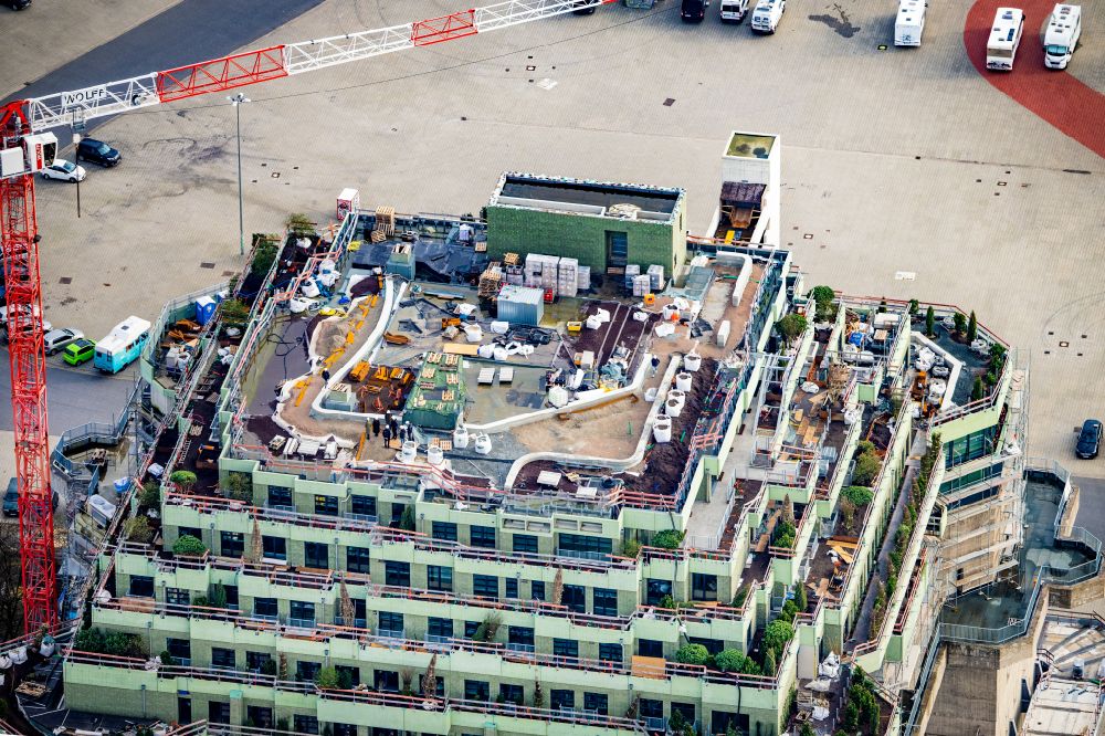 Hamburg from the bird's eye view: Construction site for the conversion of the bunker building complex Medienbunker on Feldstrasse in the district of Sankt Pauli in Hamburg, Germany