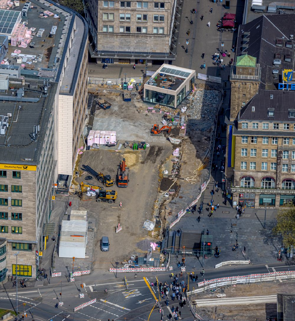 Aerial photograph Essen - Conversion of the former department store building to the Koenigshof on Willy-Brandt-Platz in the Stadtkern district of Essen in the Ruhr area in the state of North Rhine-Westphalia, Germany