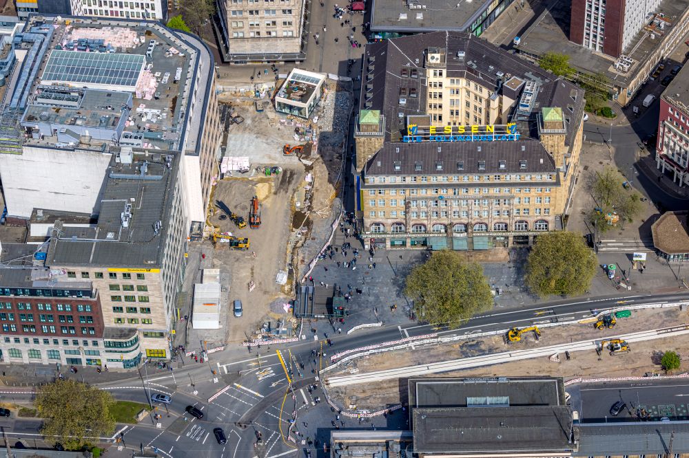 Essen from the bird's eye view: Conversion of the former department store building to the Koenigshof on Willy-Brandt-Platz in the Stadtkern district of Essen in the Ruhr area in the state of North Rhine-Westphalia, Germany